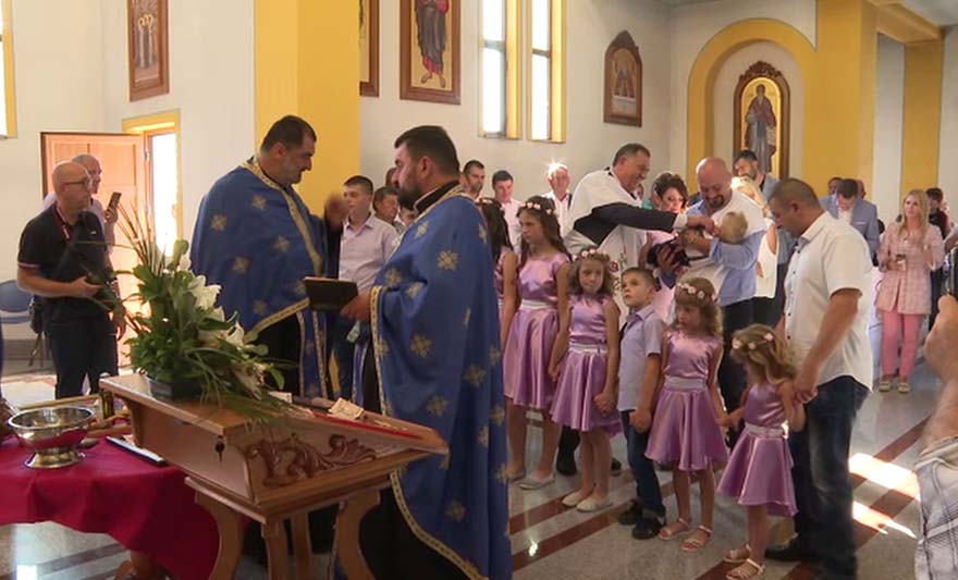 krstenje dodik.jpg